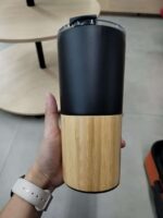 TERMO TAKE NEGRO (T 229 - ACERO INOXIDABLE-BAMBÚ) - Imagen 4