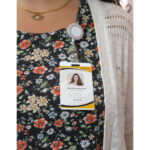 PORTA GAFETE SÓLIDO ROJO DK-053R ( DK-053 - DK053 -  ) - Imagen 3