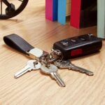 LLAVERO ARUM NEGRO M 3100 N (CURPIEL - METAL) - Imagen 4