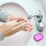 CONTENEDOR DE JABÓN BLANCO PC-017B ( PC-017 - PC017 -  ) - Imagen 4