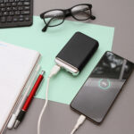 POWER BANK PRIORA BLANCO TH-243B ( TH-243 - TH243 -  ) - Imagen 3